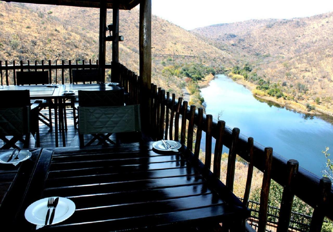 Lodge Twentyfour Mabalingwe Nature Reserve Bela-Bela Esterno foto